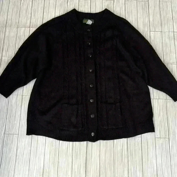 Hunter’s Run Cardigan - Picture 2 of 5